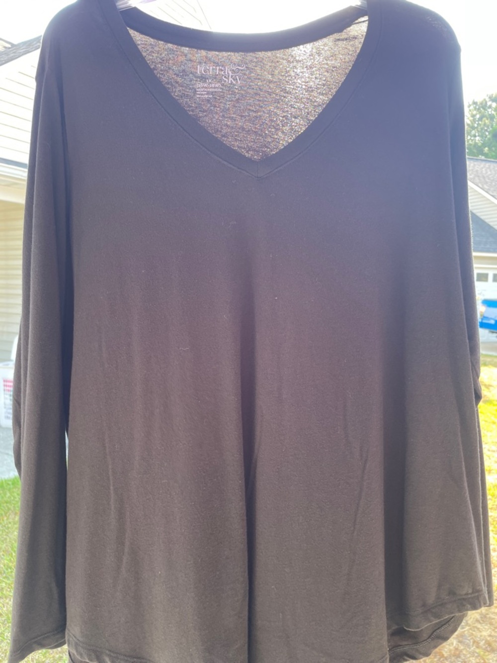 Terra & Sky Black V-Neck Long Sleeve Tee